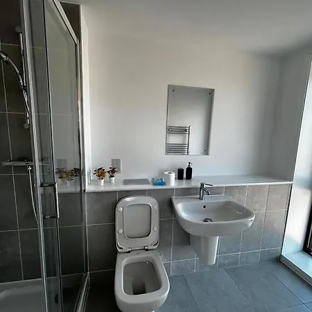Luxury Flat In Centre * ليدز