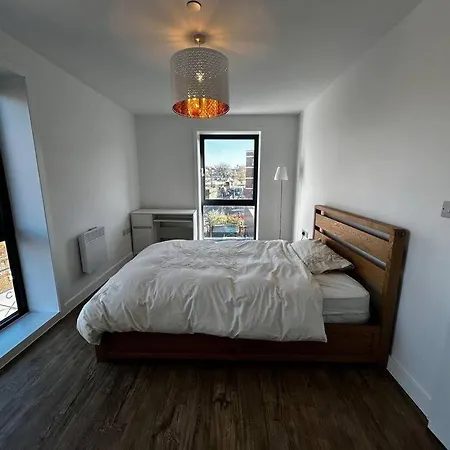 Luxury Flat In Centre ليدز