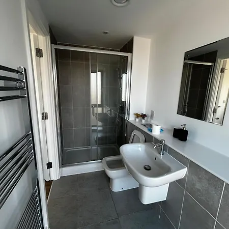 Luxury Flat In Centre Апартаменты Лидс